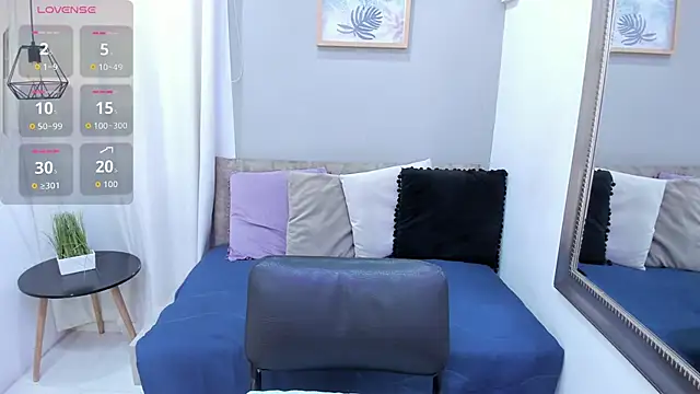 LenaRuiz  online show from 11-16-25, 12:00