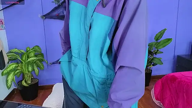 Snapshot of _sharlotte777 chatting on 11-04-25, 01:54 sharlotte777 online show from 11-04-25, 01:54