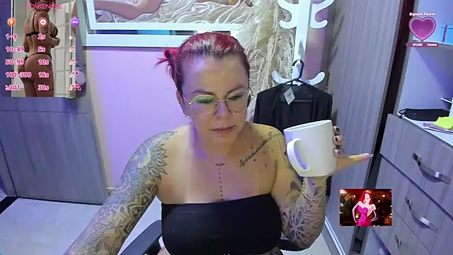 KAROL MILF online show from 06-13-26, 10:51