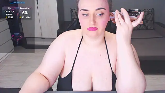 Snapshot of anna_claire chatting on 03-21-25, 08:40 anna claire online show from 03-21-25, 08:40