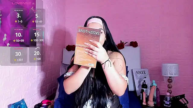 Snapshot of LYAA_COLLINS_ chatting on 12-05-25, 11:08 LYAA COLLINS online show from 12-05-25, 11:08