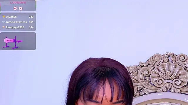 Snapshot of SarahBrunet chatting on 03-12-25, 11:01 SarahBrunet online show from 03-12-25, 11:01