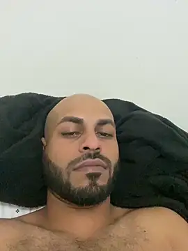 Snapshot of islandvybee55 chatting on 12-22-24, 10:06 islandvybee55 online show from 12-22-24, 10:06