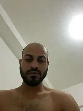 Snapshot of islandvybee55 chatting on 12-30-24, 01:37 islandvybee55 online show from 12-30-24, 01:37