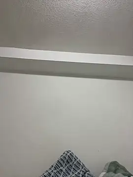 Snapshot of islandvybee55 chatting on 01-21-25, 12:25 islandvybee55 online show from 01-21-25, 12:25