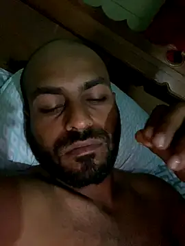 Snapshot of islandvybee55 chatting on 09-12-25, 05:07 islandvybee55 online show from 09-12-25, 05:07