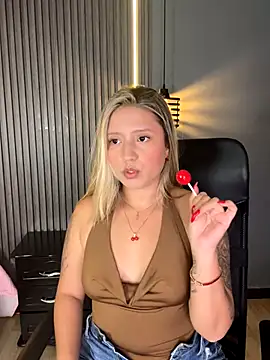 MiaPetit  online show from 09-16-25, 12:00