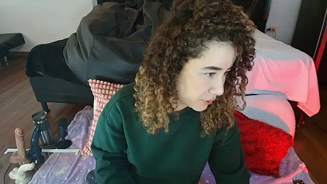 Charlotte11-11 online show from 01-12-25, 07:21