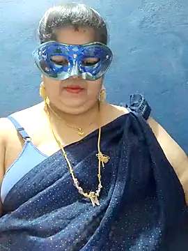 Snapshot of tamilthanushri chatting on 02-07-25, 07:50 tamilthanushri online show from 02-07-25, 07:50