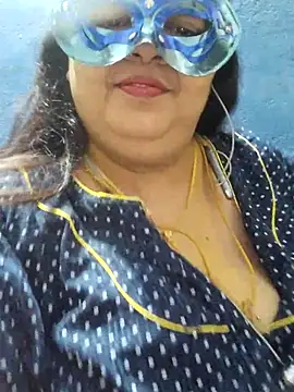 Snapshot of tamilthanushri chatting on 02-20-25, 09:33 tamilthanushri online show from 02-20-25, 09:33