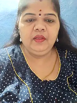 Snapshot of tamilthanushri chatting on 03-16-25, 03:25 tamilthanushri online show from 03-16-25, 03:25
