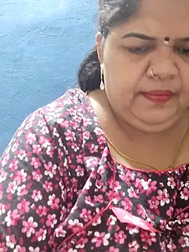 Snapshot of tamilthanushri chatting on 03-20-25, 12:19 tamilthanushri online show from 03-20-25, 12:19