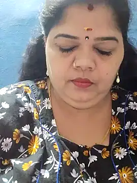 Snapshot of tamilthanushri chatting on 03-22-25, 06:00 tamilthanushri online show from 03-22-25, 06:00