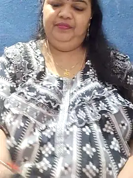 Snapshot of tamilthanushri chatting on 09-22-25, 06:59 tamilthanushri online show from 09-22-25, 06:59