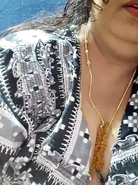 tamilthanushri online show from 12-20-25, 02:24