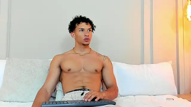 Dominick star online show from 12-13-24, 04:00