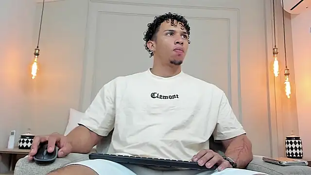 Dominick star online show from 02-06-25, 04:21