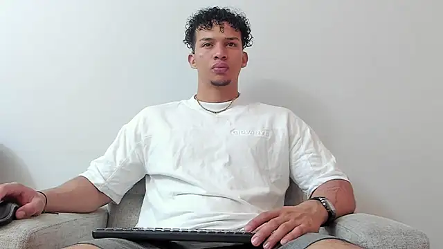 Dominick star online show from 03-13-25, 03:44