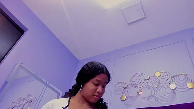 Snapshot of Sofi_Fox_ chatting on 01-24-25, 02:41 Sofi Fox  online show from 01-24-25, 02:41