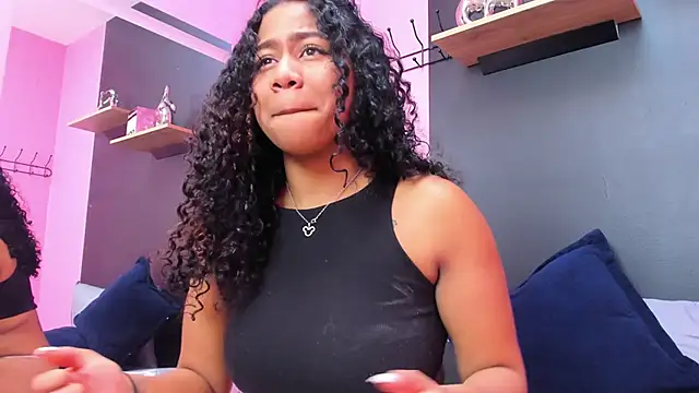 Snapshot of Sofi_Fox_ chatting on 03-01-25, 04:22 Sofi Fox  online show from 03-01-25, 04:22