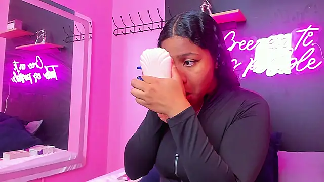 Snapshot of Sofi_Fox_ chatting on 03-12-25, 01:19 Sofi Fox  online show from 03-12-25, 01:19