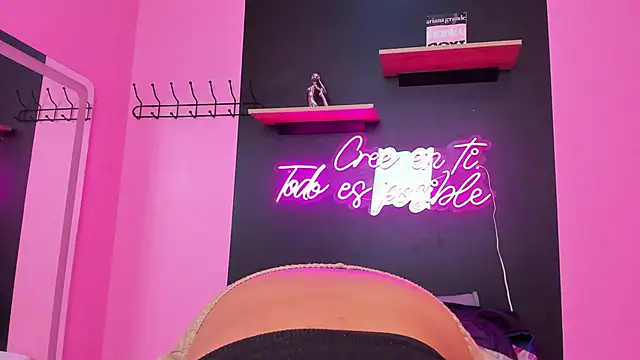 Snapshot of Sofi_Fox_ chatting on 03-14-25, 01:13 Sofi Fox  online show from 03-14-25, 01:13