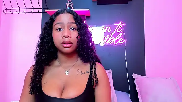 Snapshot of Sofi_Fox_ chatting on 03-21-25, 04:29 Sofi Fox  online show from 03-21-25, 04:29