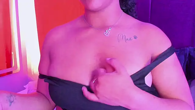 Sofi Fox  online show from 05-20-26, 03:13
