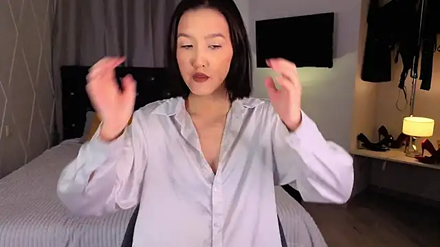 Snapshot of CarrieAmber chatting on 11-21-25, 03:11 CarrieAmber online show from 11-21-25, 03:11