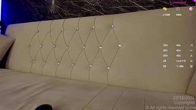 Snapshot of moona_ray chatting on 12-24-24, 02:43 moona ray online show from 12-24-24, 02:43