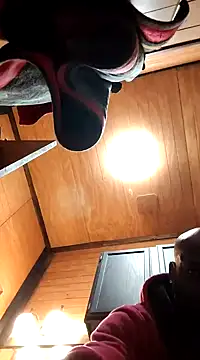 Snapshot of SukItSlo444 chatting on 12-13-24, 04:33 SukItSlo444 online show from 12-13-24, 04:33