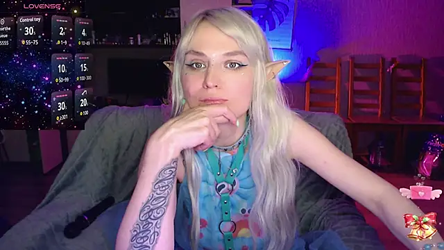 mischellemeow13 online show from 04-23-26, 01:51