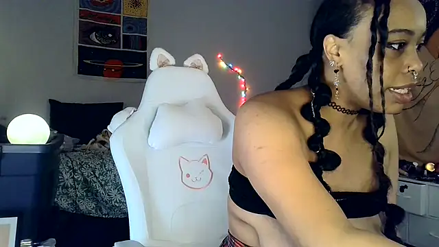 Snapshot of loveluna8 chatting on 02-03-25, 09:41 loveluna8 online show from 02-03-25, 09:41