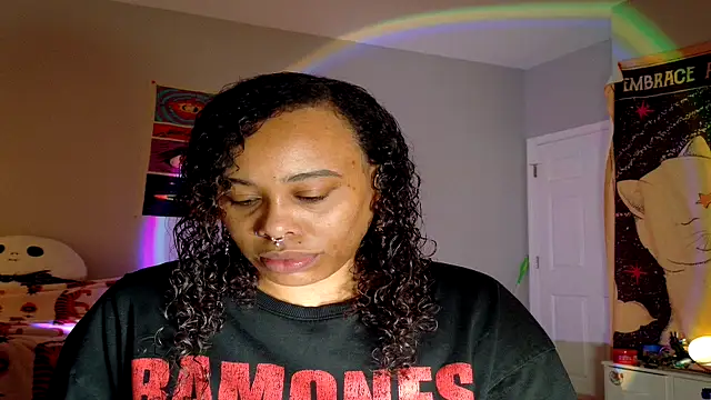 Snapshot of loveluna8 chatting on 02-09-25, 11:58 loveluna8 online show from 02-09-25, 11:58