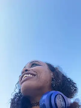 Snapshot of loveluna8 chatting on 02-25-25, 08:41 loveluna8 online show from 02-25-25, 08:41