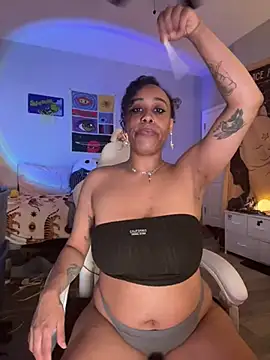 Snapshot of loveluna8 chatting on 03-02-25, 10:38 loveluna8 online show from 03-02-25, 10:38