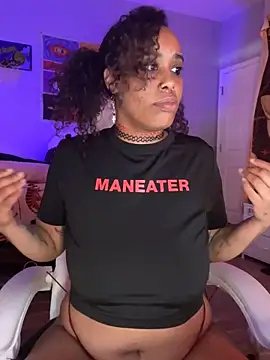 Snapshot of loveluna8 chatting on 03-03-25, 09:48 loveluna8 online show from 03-03-25, 09:48