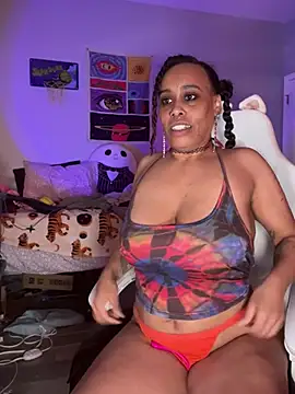 Snapshot of loveluna8 chatting on 03-04-25, 07:11 loveluna8 online show from 03-04-25, 07:11