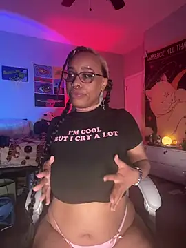 Snapshot of loveluna8 chatting on 03-21-25, 06:38 loveluna8 online show from 03-21-25, 06:38