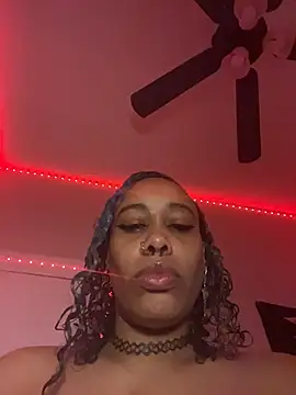 Snapshot of loveluna8 chatting on 11-06-25, 11:44 loveluna8 online show from 11-06-25, 11:44