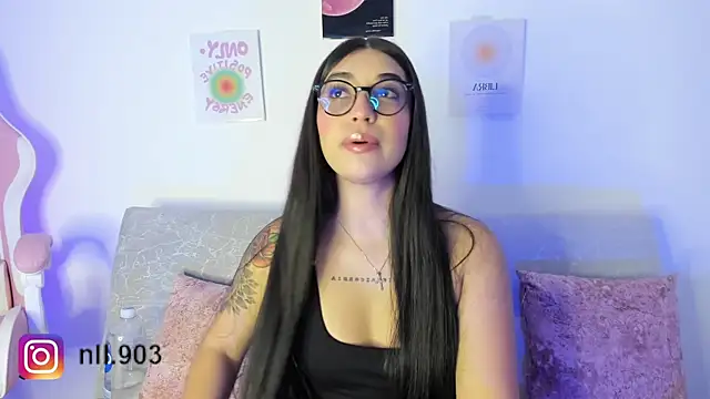 Snapshot of sensualhaven_ chatting on 12-13-24, 11:50 sensualhaven online show from 12-13-24, 11:50