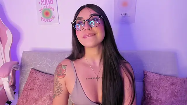 Snapshot of sensualhaven_ chatting on 01-11-25, 03:44 sensualhaven online show from 01-11-25, 03:44