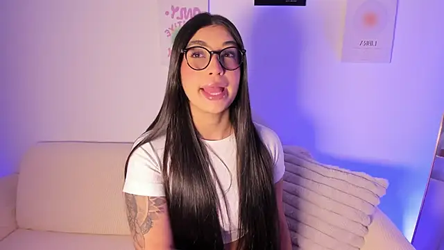 Snapshot of sensualhaven_ chatting on 12-01-25, 12:15 sensualhaven online show from 12-01-25, 12:15