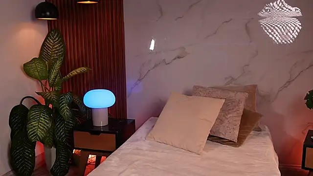 lexiee grey  online show from 05-16-26, 12:48