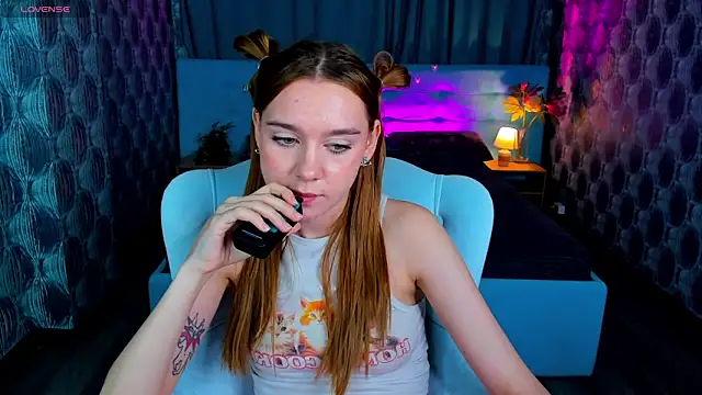 Lesi Moonie01 online show from 03-10-25, 02:26