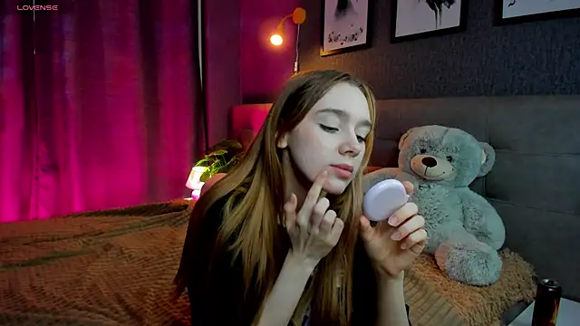 Lesi Moonie01 online show from 11-19-25, 09:42