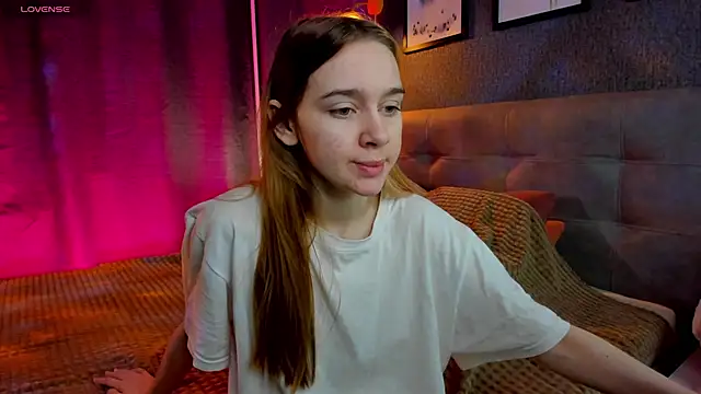 Lesi Moonie01 online show from 11-30-25, 09:24