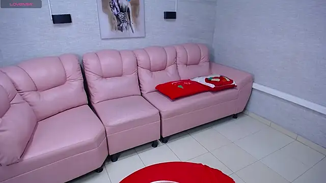 Snapshot of Alaya_cute chatting on 01-07-25, 10:52 Alaya cute online show from 01-07-25, 10:52