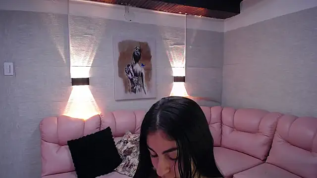 Snapshot of Alaya_cute chatting on 10-08-25, 10:07 Alaya cute online show from 10-08-25, 10:07