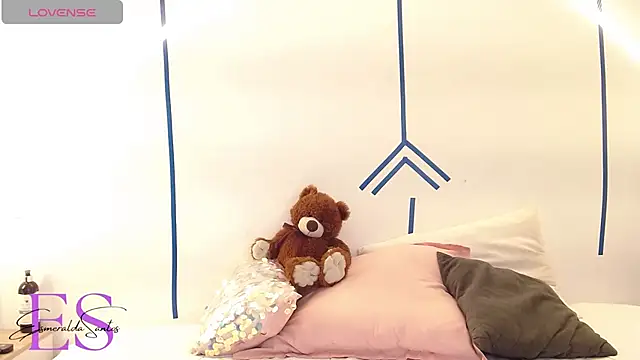 Snapshot of EsmeraldaSantoss chatting on 01-10-25, 12:47 EsmeraldaSantoss online show from 01-10-25, 12:47